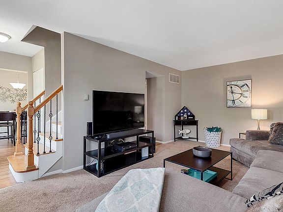 4th image of 7300 Winthrop Way Unit 7
