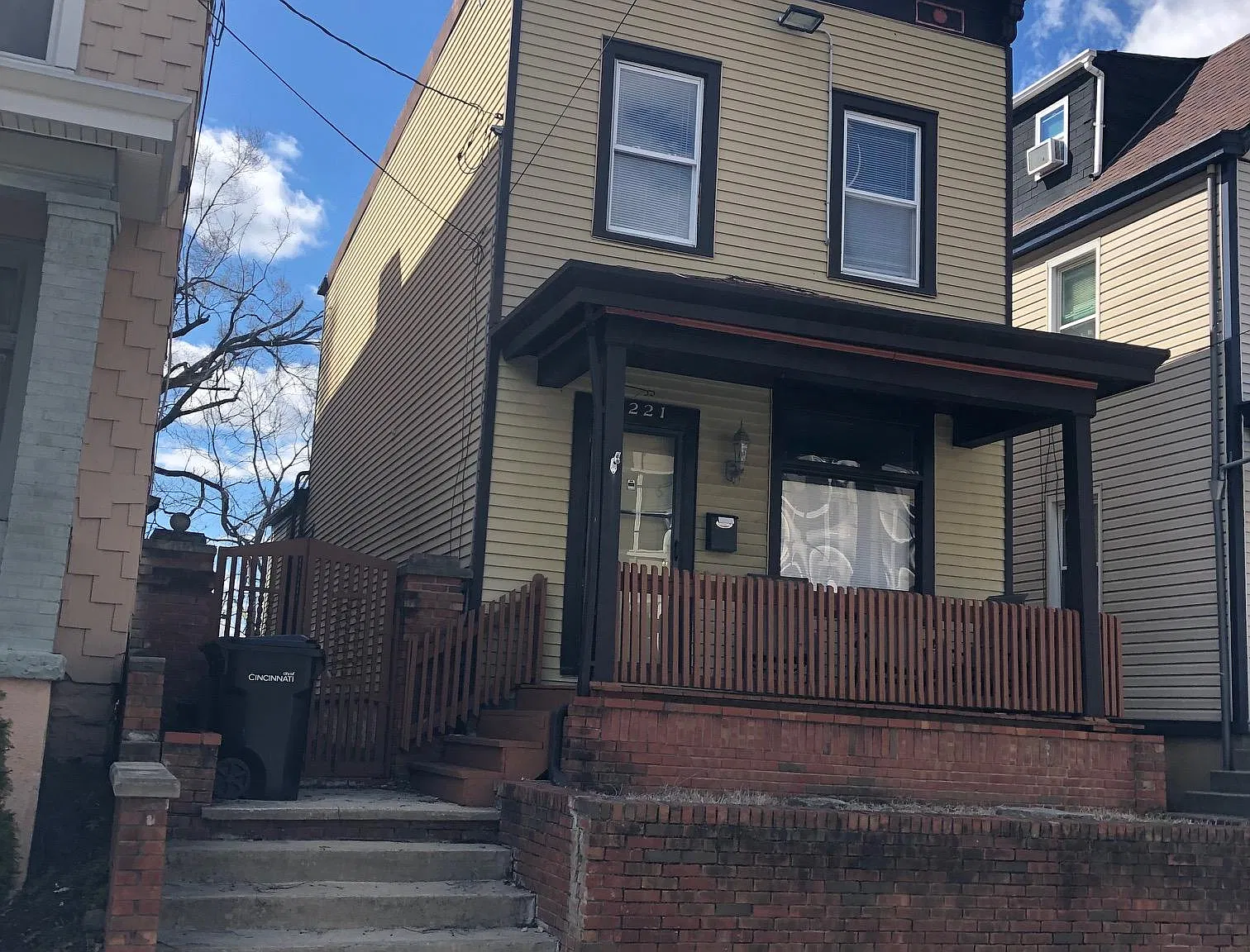 3 bed, 1312 sqft, $2,150 — Photo 2