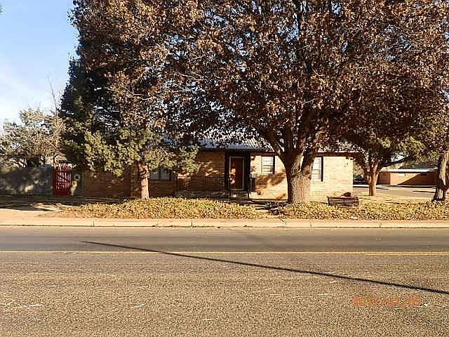 1st image of 2400 Lockwood St