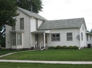 407 Elm St, Tabor, IA 51653