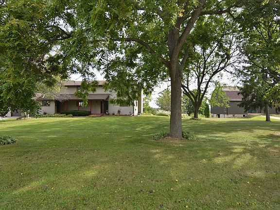 2nd image of 1890 County Rd W