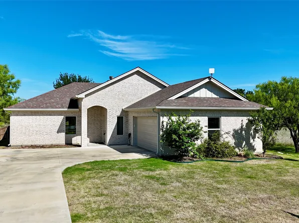 7705 Feather Bay Dr, Brownwood, TX 76801