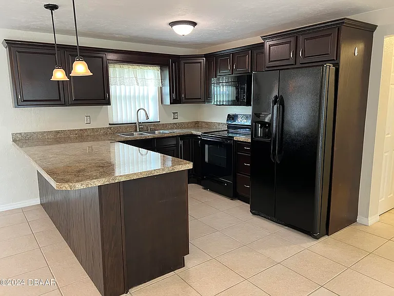 145 Pinion Cir — Photo 5
