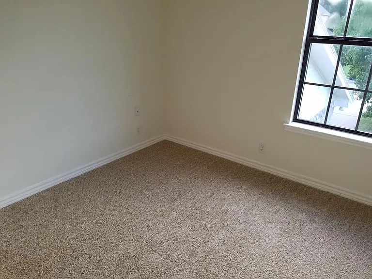 1805 Sharon Dr — Photo 11