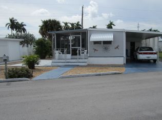 8556 SW 17th St, Davie, FL 33324