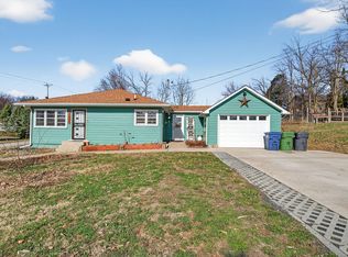 1600 N 7th St, Clinton, IA 52732