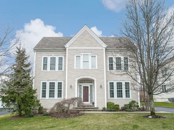 74 Belle Fair Rd, Pt Chester, NY 10573