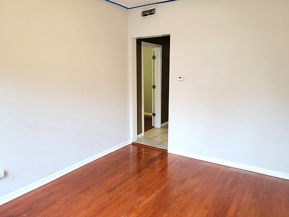 5th image of 4146 S Albany Ave Floor 1