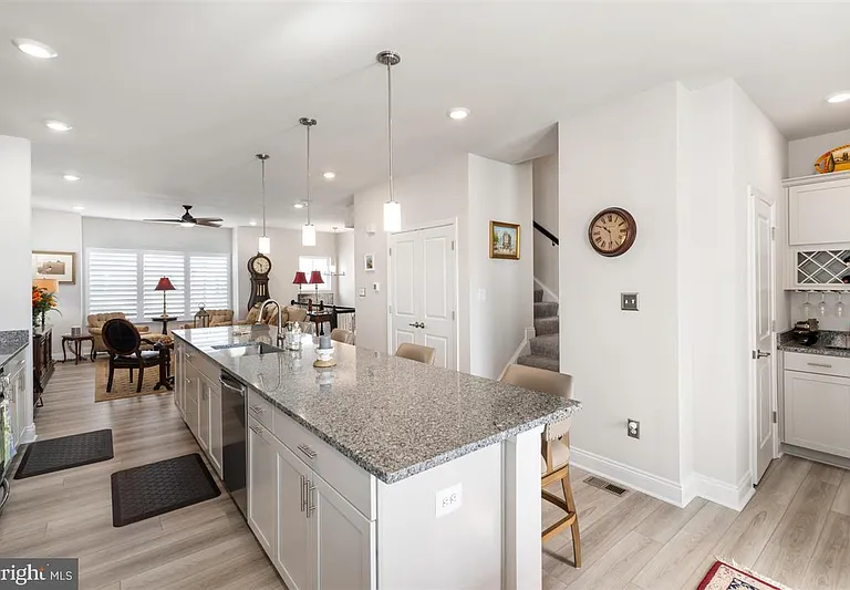 35302 Wright Way — Photo 7