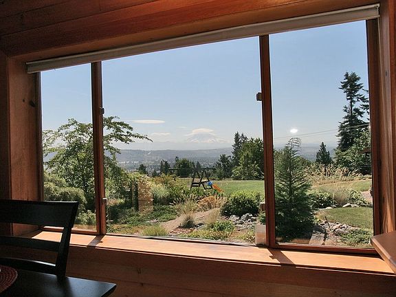 YARD AND MOUNTAINS EVERYWHERE