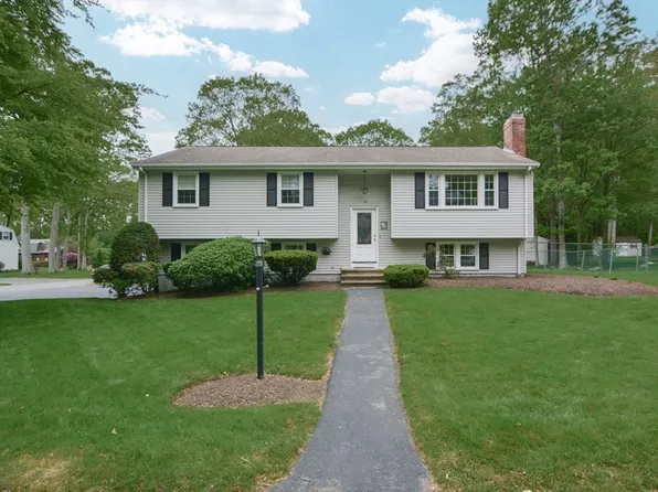 44 Harding St, Milford, MA 01757