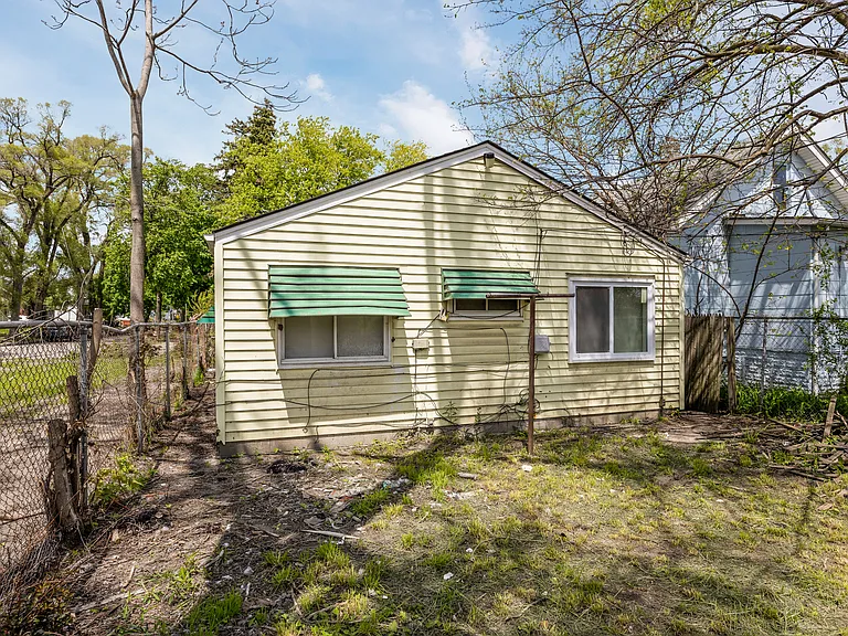 4004 Minnesota St — Photo 15