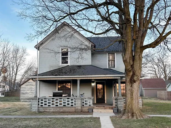 225 S Chippewa St, Roann, IN 46974