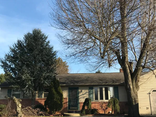 432 Sunset Ave, Mount Joy, PA 17552