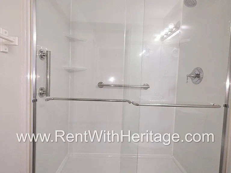 1550 Cedar Hl — Photo 48