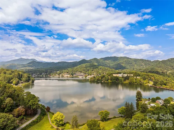 21 Gunter Dr, Waynesville, NC 28785