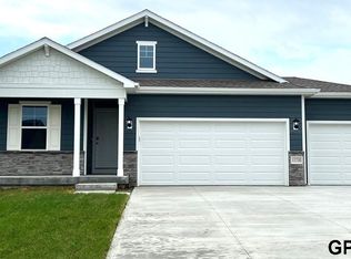 17651 Rose Lane Rd, Omaha, NE 68137