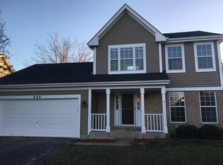 660 Lakewood Farms Dr, Bolingbrook, IL 60490