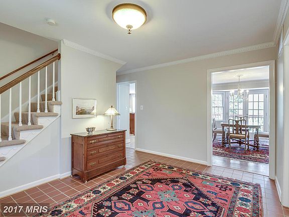 4th image of 9923 Phoenix Ln