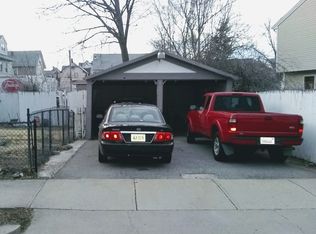 952 Narragansett Blvd, Providence, RI 02905