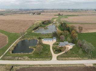 4055 Iowa Rd, Center Point, IA 52213