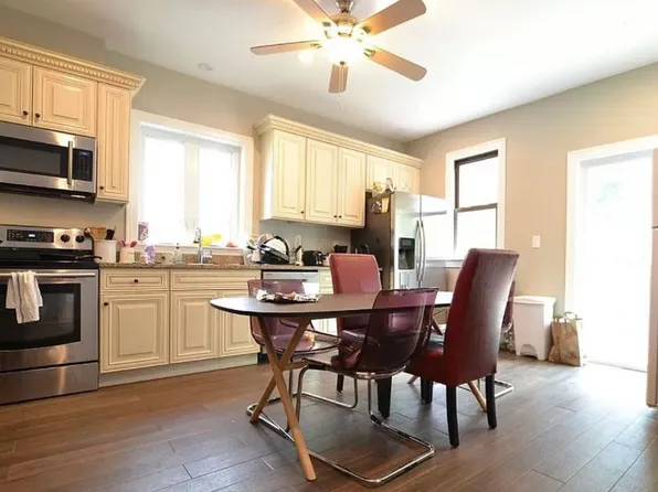 136 Brooks St, Brighton, MA 02135
