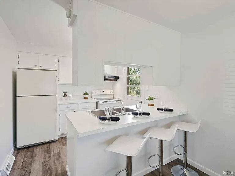 12584 W 12th Pl — Photo 4