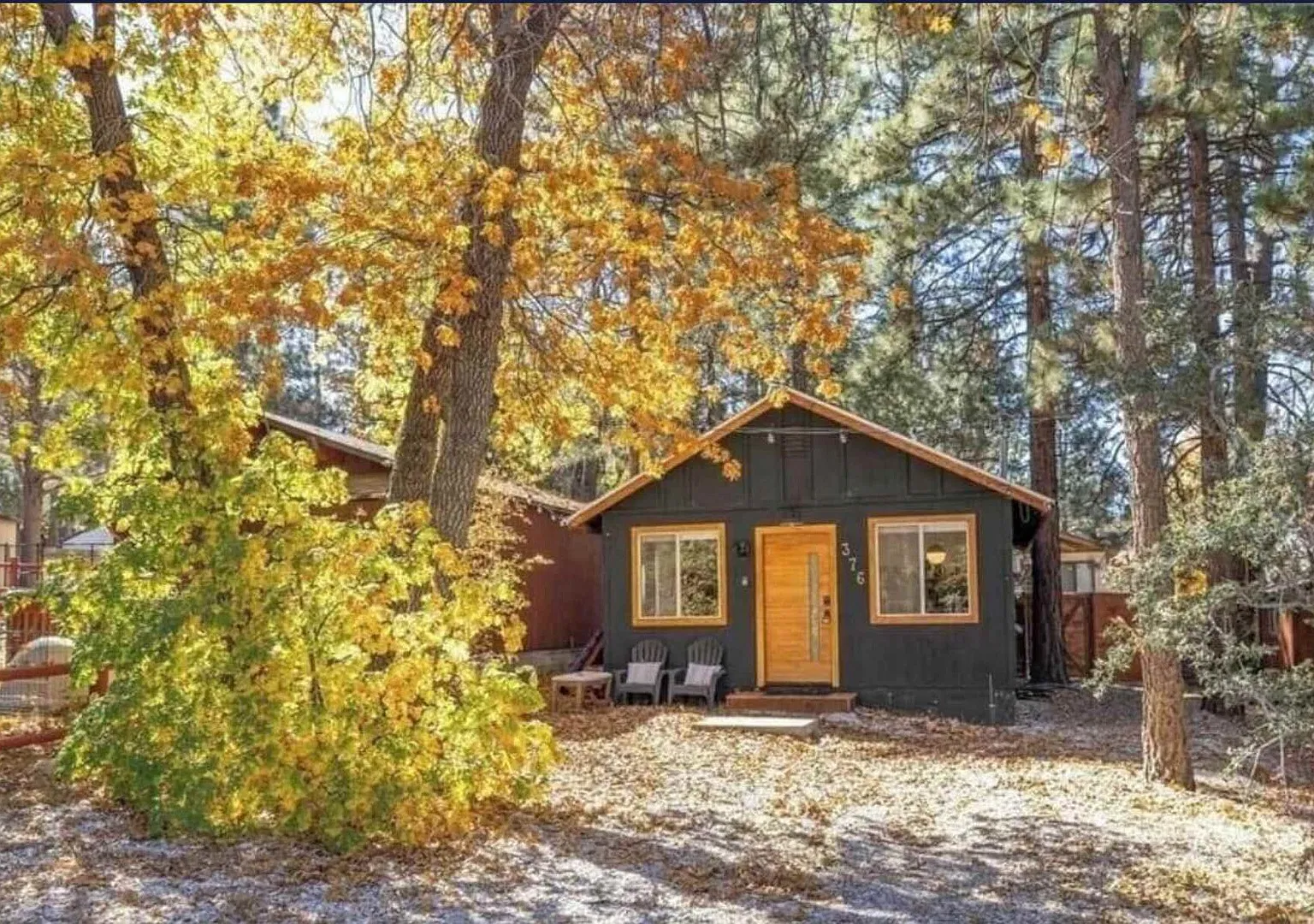 Private Hot Tub Big Bear Getaway, Pets Welcome — Photo 3