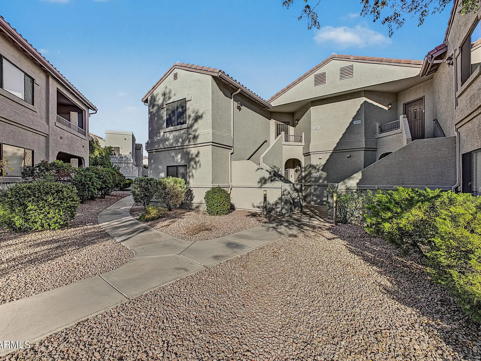 2 bed, 1298 sqft, $2,100 — Photo 3