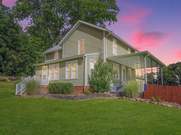 734 W Main St, Loudonville, OH 44842