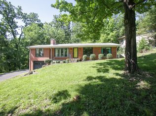 358 Kenwood Hill Rd, Louisville, KY 40214