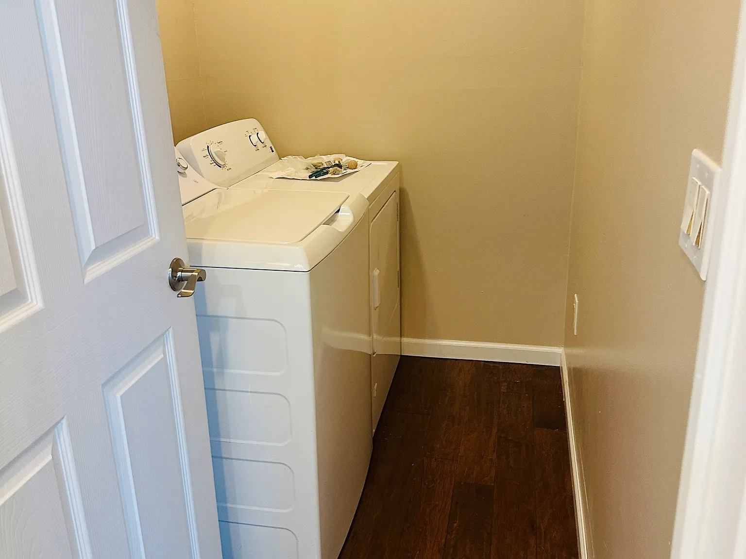 2 bed, 1000 sqft, $1,700 — Photo 3