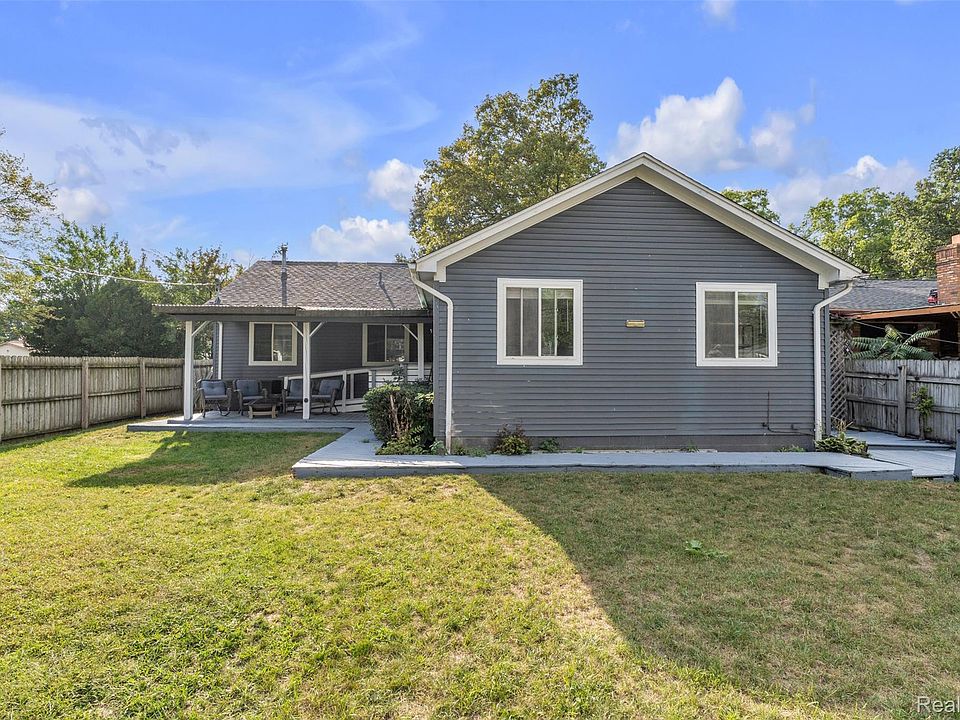 27116 Warner Ave, photo 26