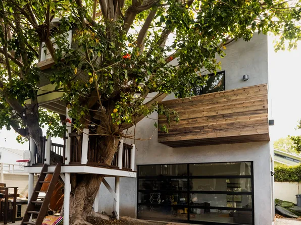 (undisclosed Address), Venice, CA 90291