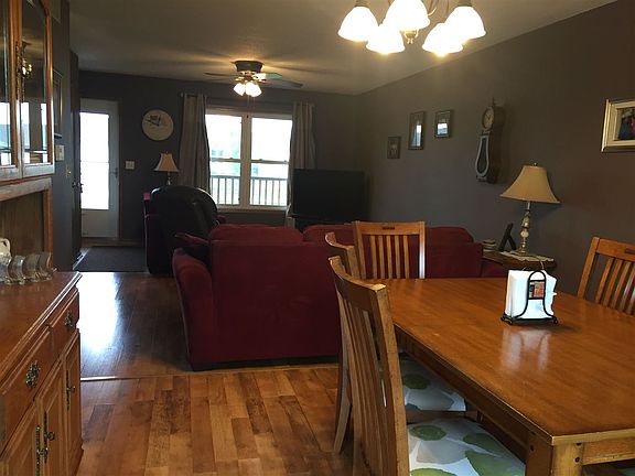 4th image of 707 Highland Ct