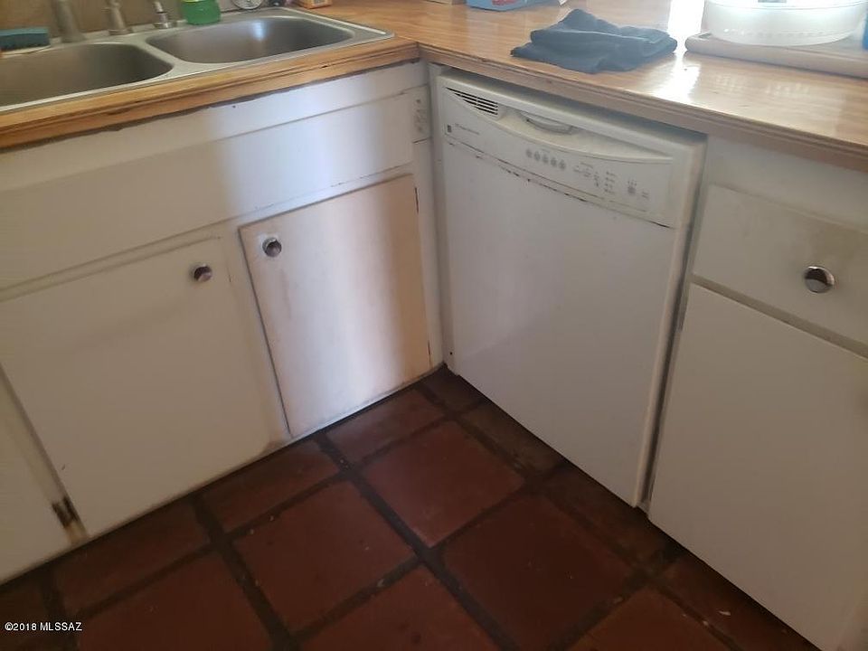 2nd image of 4415 S Dogwood Ave