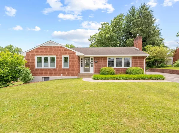 606 11th St, Radford, VA 24141