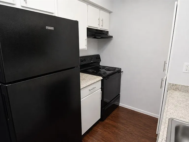 8718 Mallard Reserve Dr #104 — Photo 6