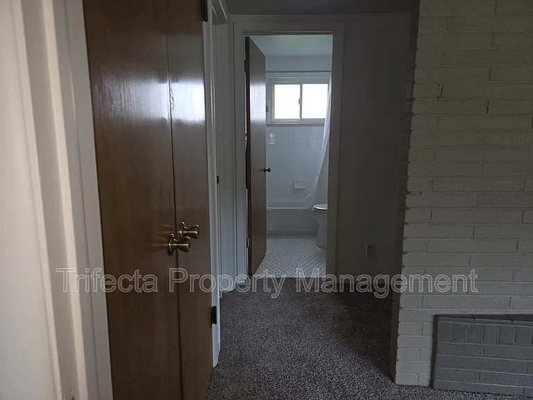 630 N Taft Hill Rd — Photo 18