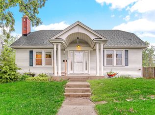 310 Hoffman St, Crown Point, IN 46307