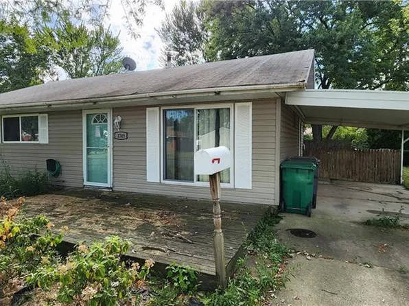 1745 Brookwood Dr, Lima, OH 45801