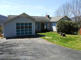 237 Valley View Dr, Jefferson, NC 28640