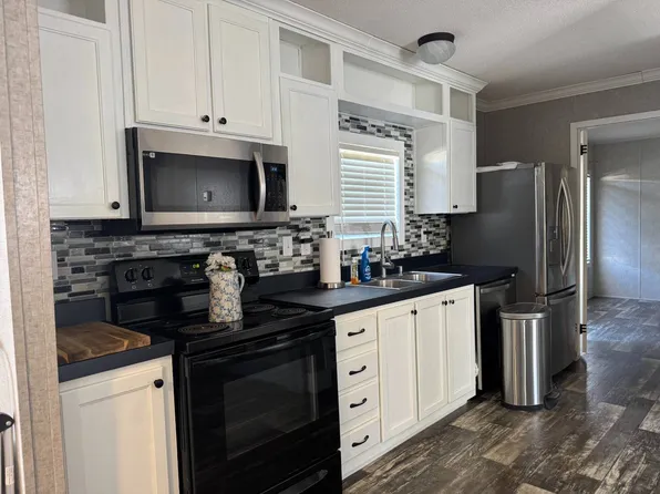 9372 Eden Dr, Tampa, FL 33610