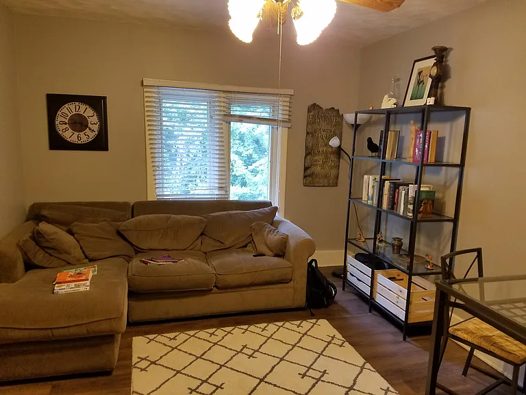605 E Main St #3 — Photo 5