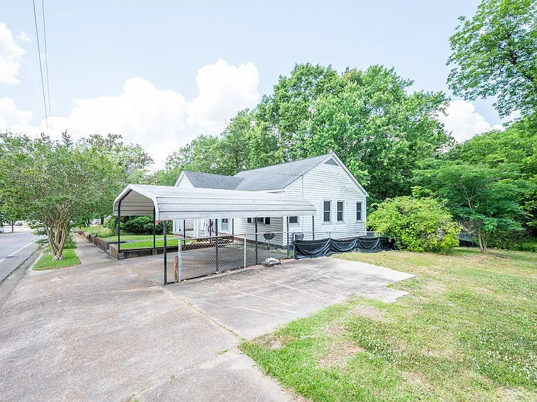 516 S Jackson St — Photo 10