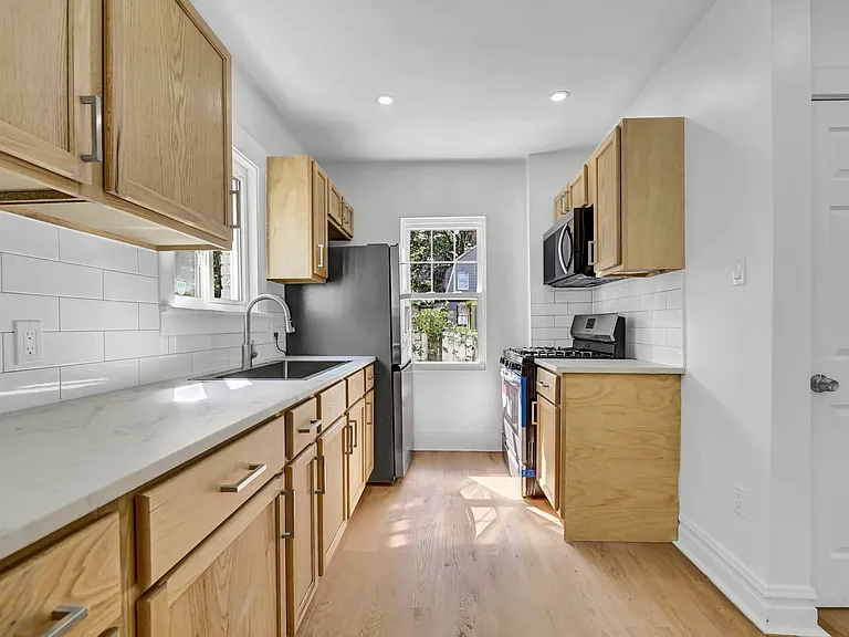 1584 Hampton Rd — Photo 20