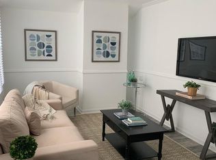 11111 205th St #2, Saint Albans, NY 11412