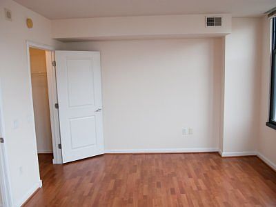 4th image of 1021 N Garfield St APT 944