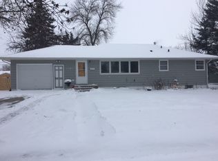 1701 N Front St, Crookston, MN 56716