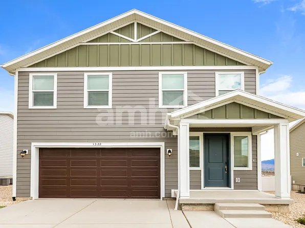 1322 W Mahogany St, Saratoga Springs, UT 84045